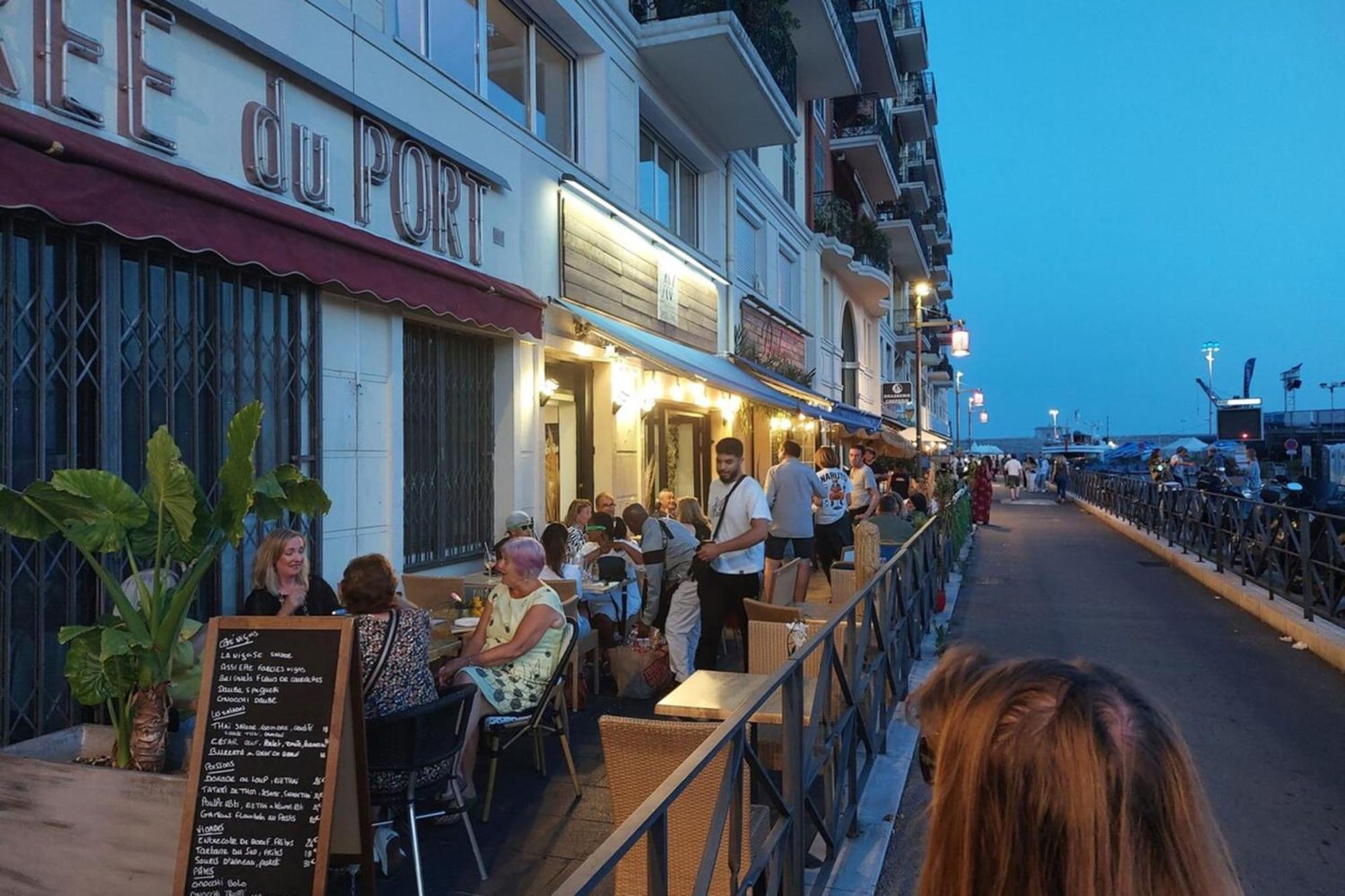 Lympia - Beach & Ferry By Foot Balcony - By Tgb Nice Exterior photo